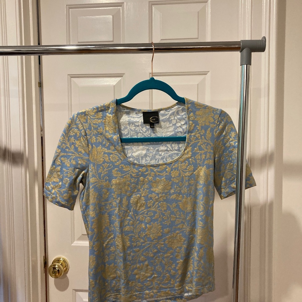 Cavalli gold brocade print cotton/lycra t-shirt.   Size S.